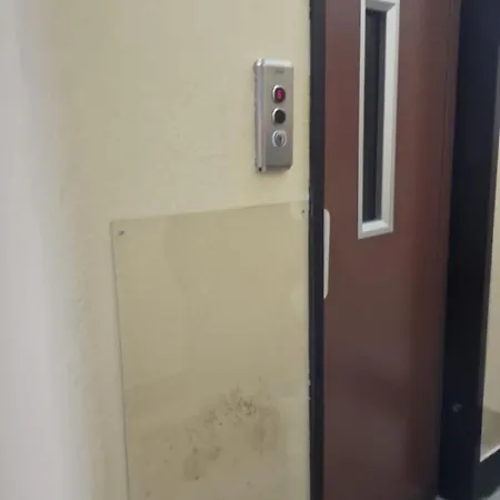 Stanza Privat bolig Genova