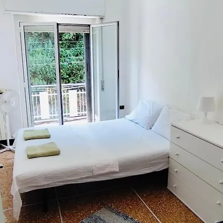 Cozy Room Near City Center Δωμάτια σε οικογενειακή κατοικία