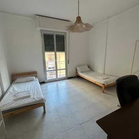 Cozy Room Near City Center Accommodatie bij particulieren