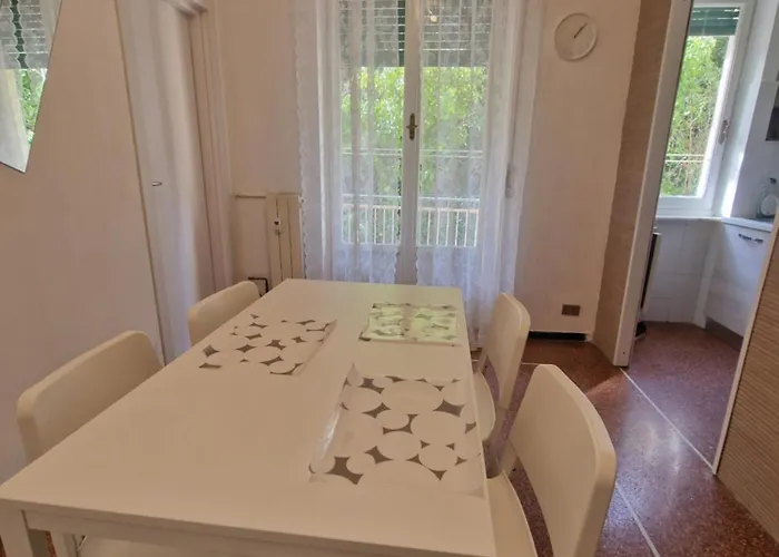 Homestay Tavakoli Private Genoa